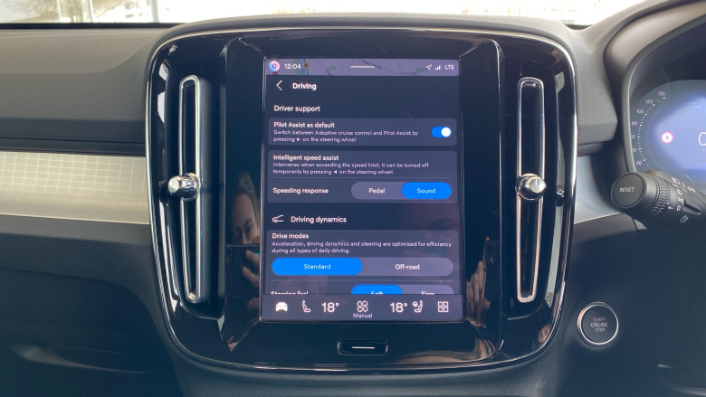 Volvo XC40 2.0 B4P Plus Dark 5dr Auto Petrol Estate